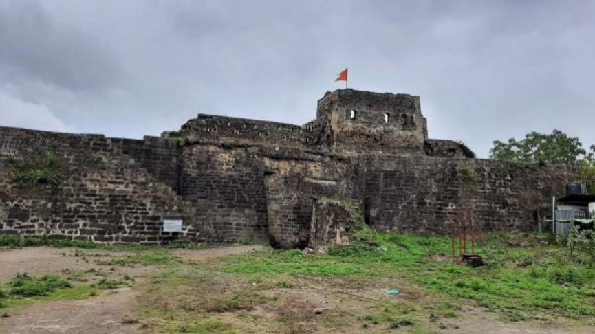 Sangram Durg, Pune, Maharashtra - Vushii.com Sangram Durg, Pune, Maharashtra - Vushii.com